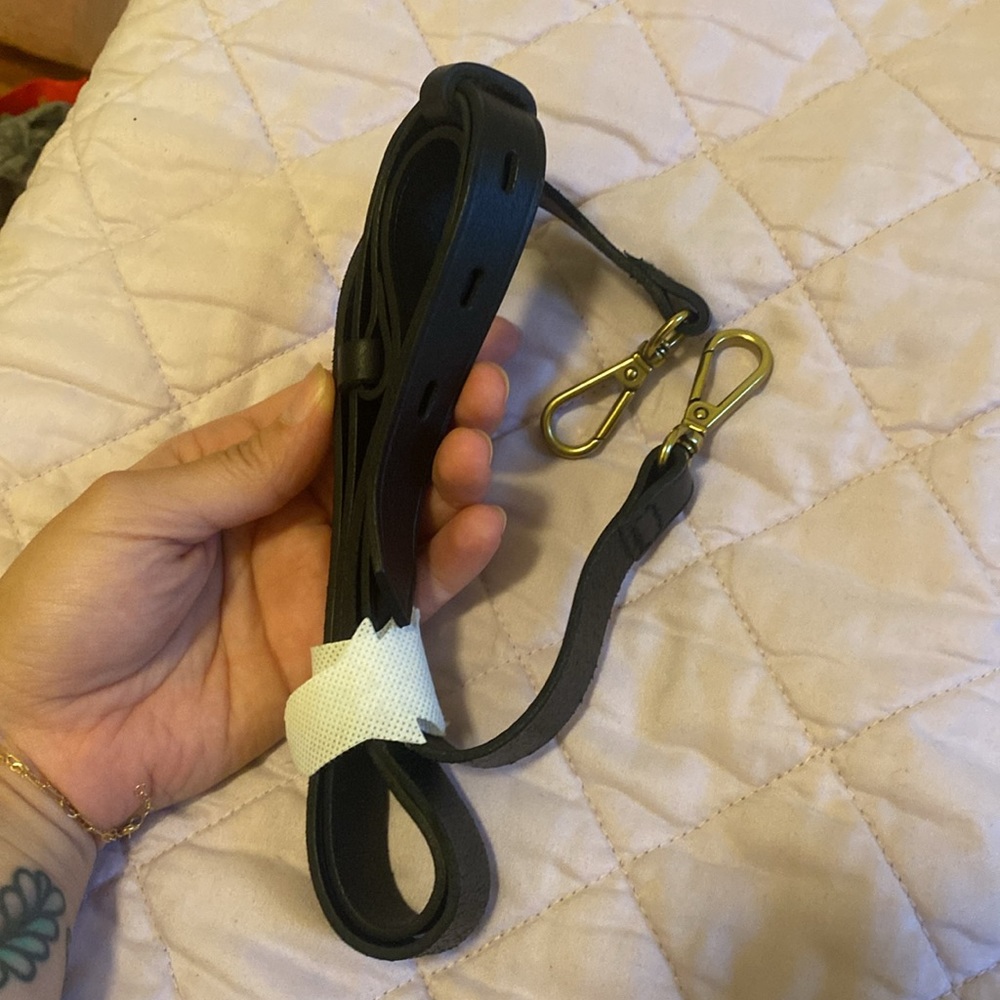 Madewell: Small Leather Crossbody Purse - Picture 5 of 5